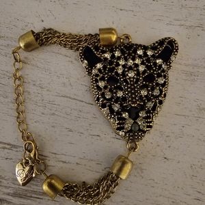 NWOT Betsey Johnson leopard bracelet